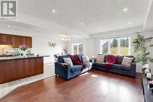 205 Huck Crescent, Kitchener, ON 