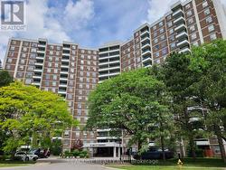 1016 - 5 SHADY GOLFWAY Toronto, ON M3C 3A5