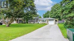 18 JILL'S COURT Barrie, ON L4M 4L7