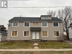 14 ASHER STREET Welland, ON L3B 4J1