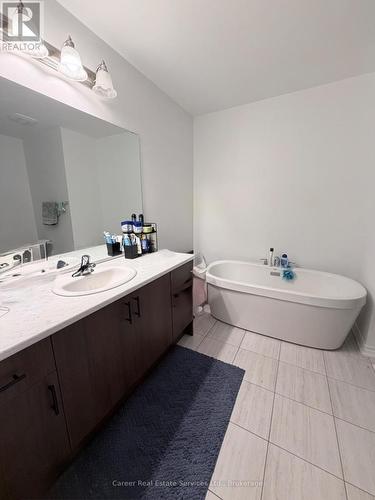 777 Chinook Path, Oshawa (Donevan), ON 