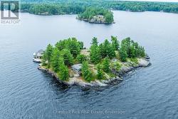1 HELENA ISLAND Gravenhurst (Muskoka (S)), ON P1P 1R1