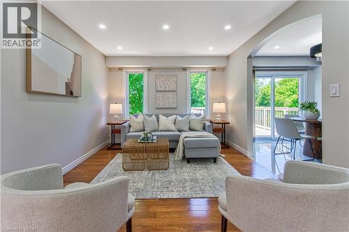 223 BUTTERCUP Court  Waterloo, ON N2V 2W8