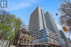 1016 - 85 WOOD STREET Toronto, ON M4Y 0E8