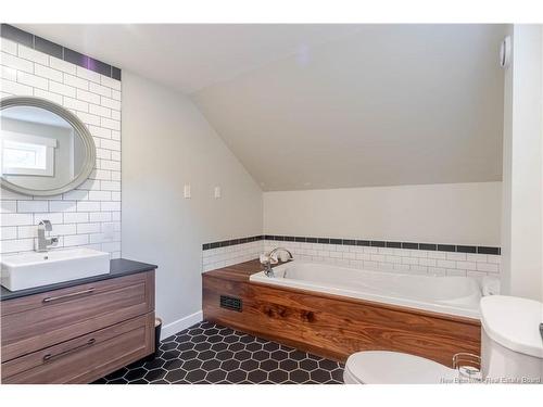 251 York St, Fredericton, NB 