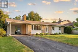 159 BANNING ROAD  Ottawa, ON K2L 1C5