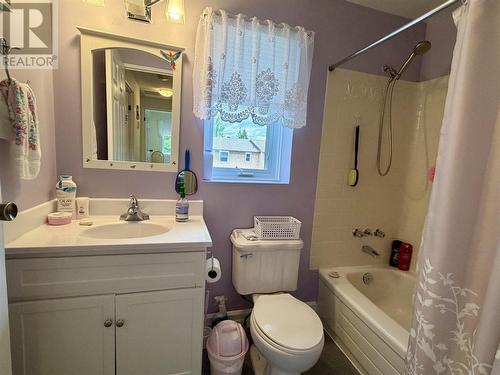 74 Frame Cres, Elliot Lake, ON 