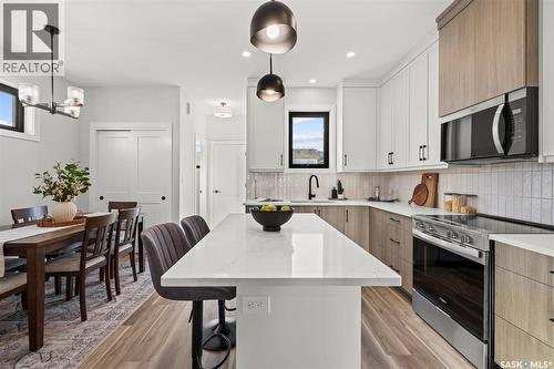1752 West Market Street, Regina, SK - Indoor Photo Showing Dining Room