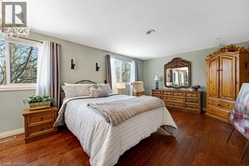 220 Salisbury Avenue Unit# 23, Cambridge, ON - Indoor Photo Showing Bedroom