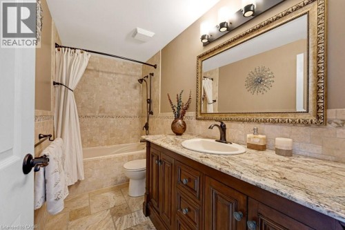 4pc Main Bath - 220 Salisbury Avenue Unit# 23, Cambridge, ON - Indoor Photo Showing Bathroom