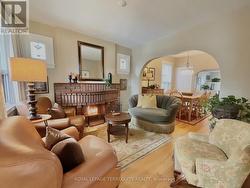 92 EILEEN AVENUE Toronto, ON M6N 1V4