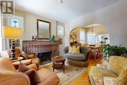 92 EILEEN AVENUE Toronto, ON M6N 1V4