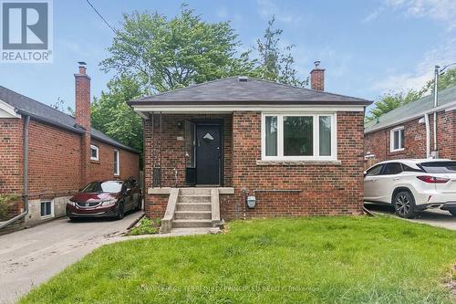 104 GALBRAITH AVENUE  Toronto, ON M4B 2B7