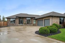 37 CUTLASS Drive Steinbach, MB R5G 0A6