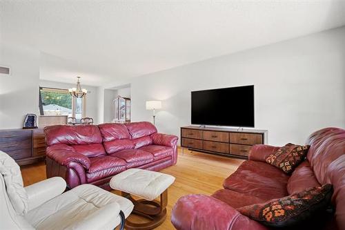 174 Seven Oaks Ave, Winnipeg, MB 