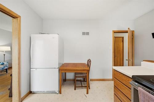 174 Seven Oaks Ave, Winnipeg, MB 