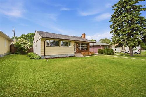 174 Seven Oaks Ave, Winnipeg, MB 