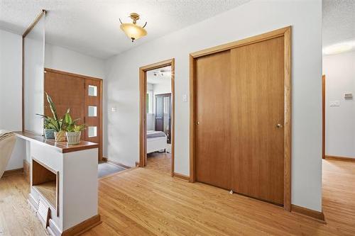 174 Seven Oaks Ave, Winnipeg, MB 