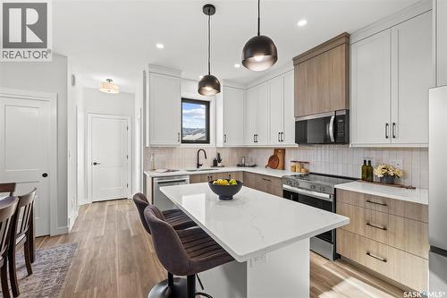 1748 West Market Street, Regina, SK - Indoor