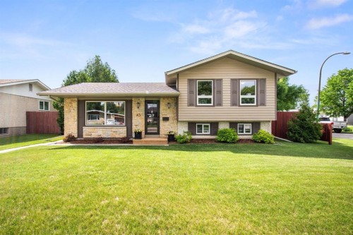 43 Caslon Place  Winnipeg, MB R2P 0X2