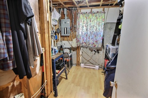 Atelier - 42 Rue Massicotte, Amos, QC 