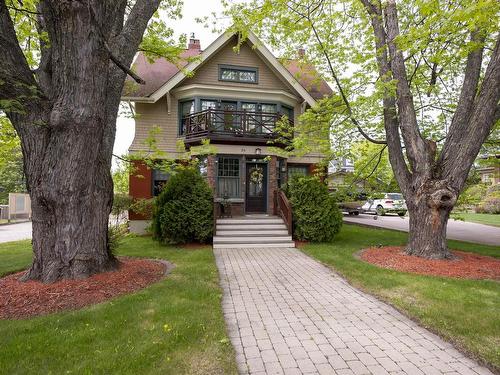 34 Winnipeg Avenue  Thunder Bay, ON P7B 3P7