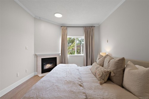 #13-2235 Harbour Rd, Sidney, BC 