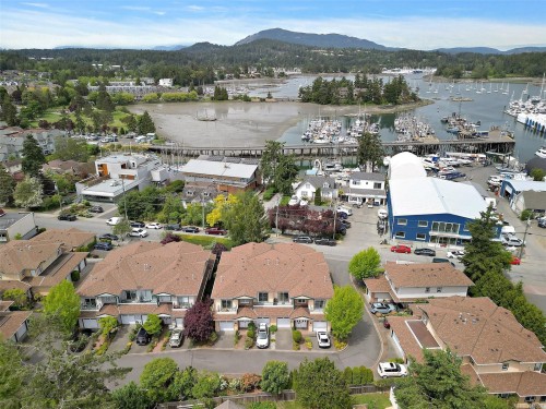 #13-2235 Harbour Rd, Sidney, BC 
