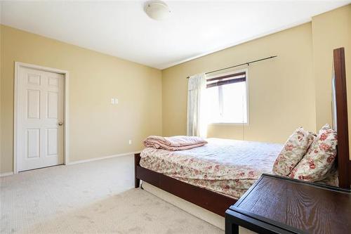 14 Charlottetown Rd, Winnipeg, MB 