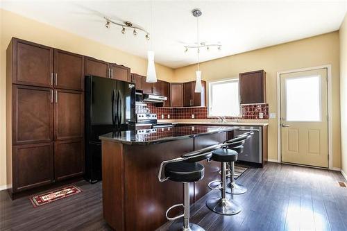 14 Charlottetown Rd, Winnipeg, MB 