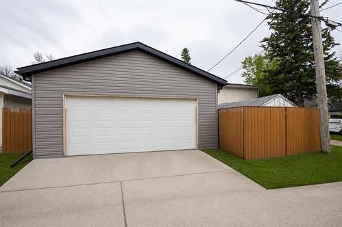987 Carter Ave, Winnipeg, MB 