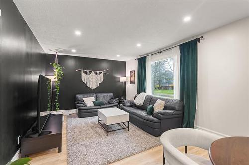 987 Carter Ave, Winnipeg, MB 