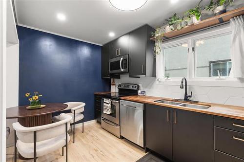 987 Carter Ave, Winnipeg, MB 