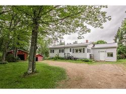 947 Guthrie RD  Midland, NB E5T 2G9