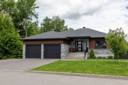 2110 Rue Gilles-Grondin Shawinigan, QC G9P 0G6