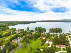 3 Rue Alarie Lac-Brome, QC J0E 2P0