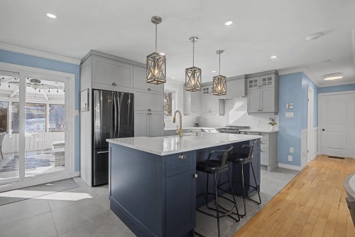 Kitchen - 449 15E Avenue, Saint-Jean-Sur-Richelieu, QC - Indoor Photo Showing Kitchen With Upgraded Kitchen