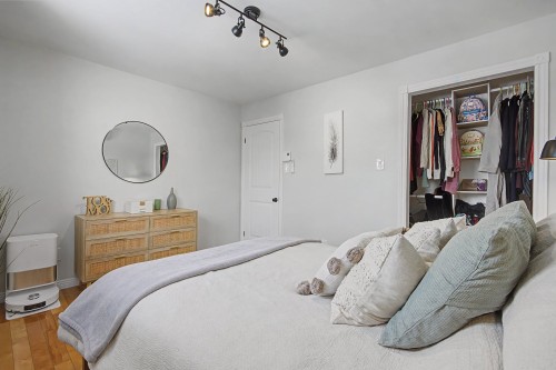Master Bedroom - 449 15E Avenue, Saint-Jean-Sur-Richelieu, QC - Indoor Photo Showing Bedroom