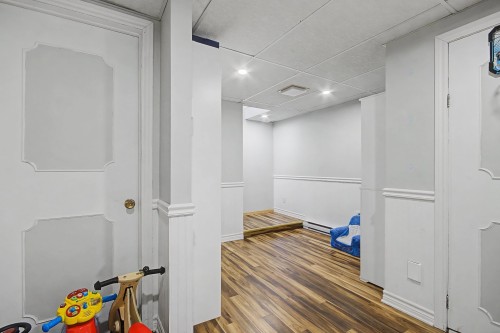 Family Room - 449 15E Avenue, Saint-Jean-Sur-Richelieu, QC - Indoor Photo Showing Other Room