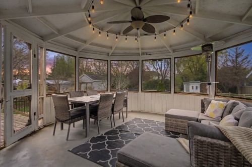 Veranda - 449 15E Avenue, Saint-Jean-Sur-Richelieu, QC - Indoor