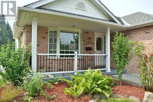 578 Wellington Street, St. Thomas, ON - Outdoor With Deck Patio Veranda