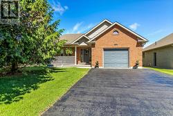 34 LIGHTBOURNE AVENUE Stratford, ON N4Z 1J8