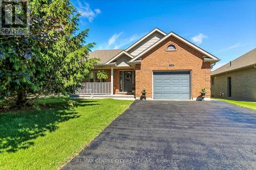 34 LIGHTBOURNE AVENUE  Stratford, ON N4Z 1J8