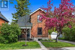 25 CLEGG STREET  Ottawa, ON K1S 0H5