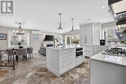 Stunning kitchen! - 