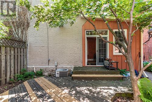 18 Pearl Street S, Hamilton, ON 