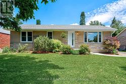 138 WOODS STREET Stratford, ON N5A 1M4