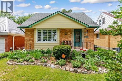 34 Sixth Avenue, Kitchener, ON 