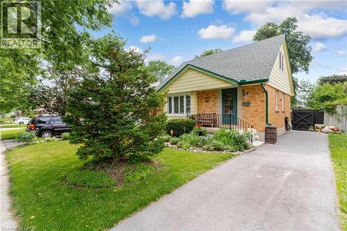34 Sixth Avenue, Kitchener, ON 