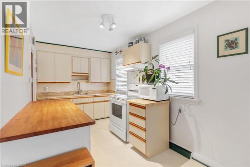 34 Sixth Avenue, Kitchener, ON 